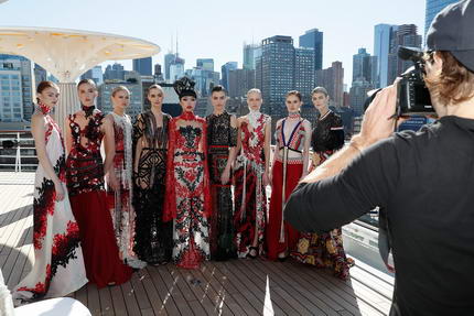 aida-cruises_fashion-show-in-new-york